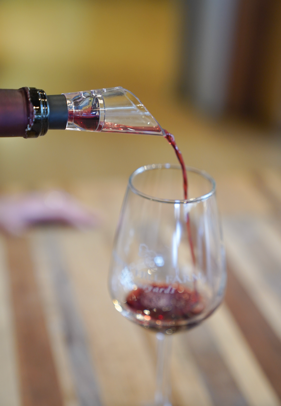 Aerating Wine Pourer